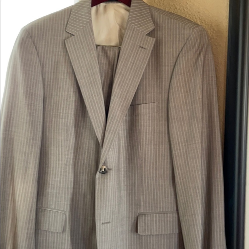 Hugo Boss Men’s Suit Gray pinstripe